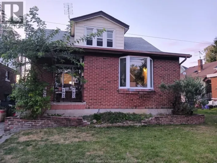 1066 SHEPHERD East, Windsor