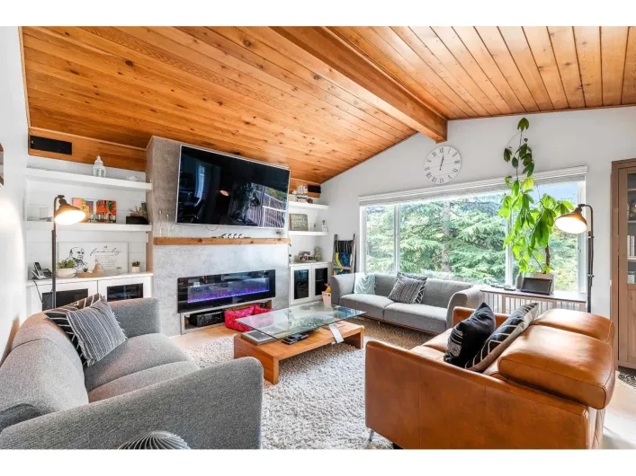 10662 SANTA MONICA PLACE, Delta