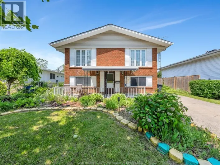 10670 LAMBETH ROAD, Windsor