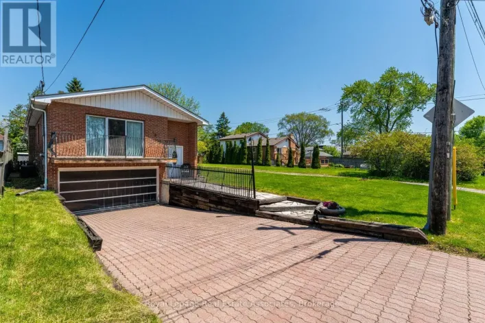 1069 ALEXANDRA AVENUE, Mississauga