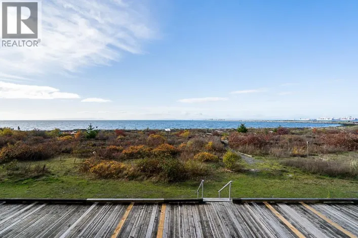 107 1120 TSATSU SHORES DRIVE, Delta