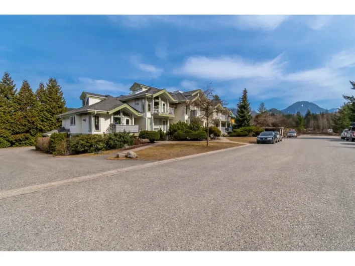 107 1275 SCOTT DRIVE|Hope, Hope