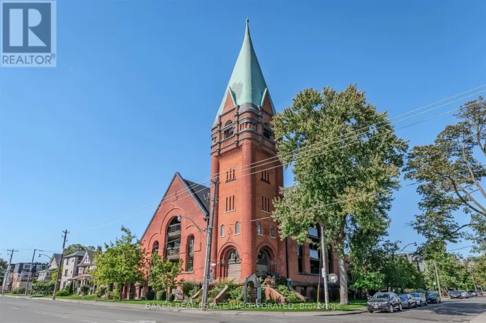 107 - 152 ANNETTE STREET, Toronto