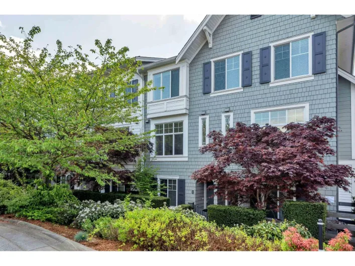 107 15230 GUILDFORD DRIVE, Surrey
