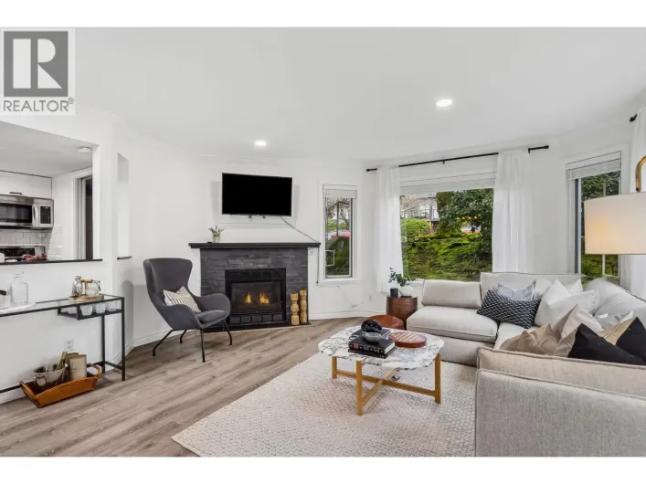 107 175 W 4TH STREET, North Vancouver