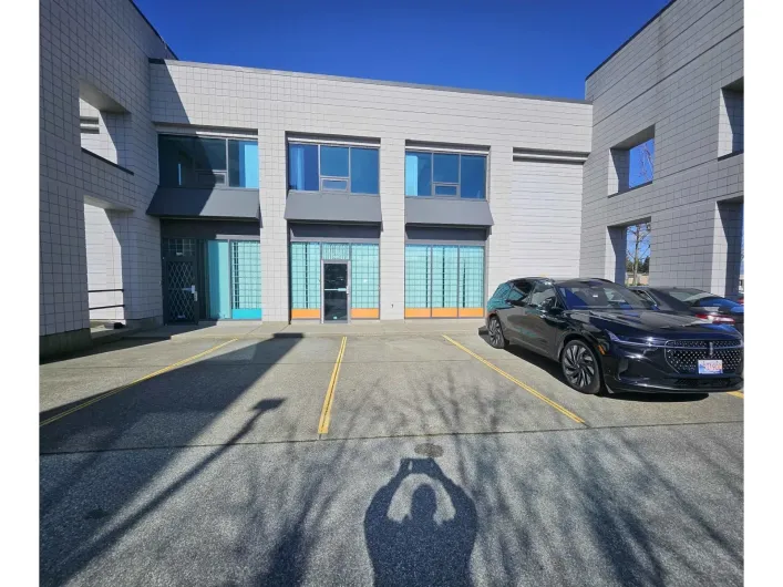 107 & 201 2430 KING GEORGE BOULEVARD, Surrey