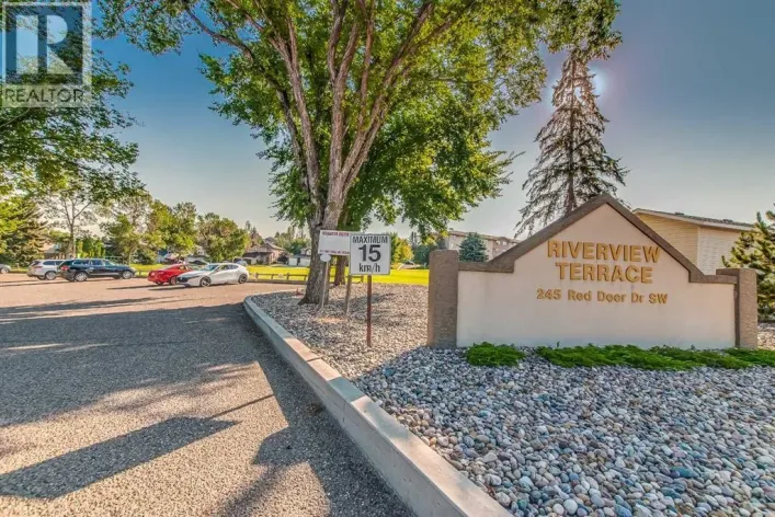 107, 245 Red Deer Drive SW, Medicine Hat