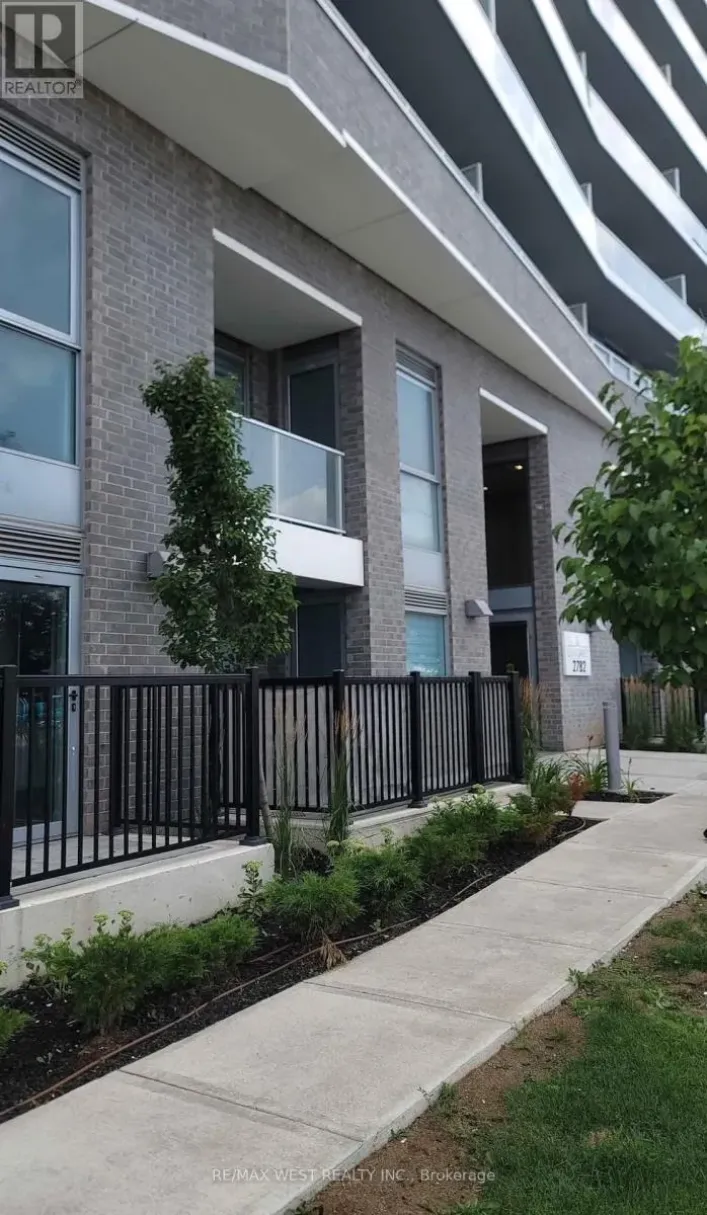 107 - 2782 BARTON STREET E, Hamilton