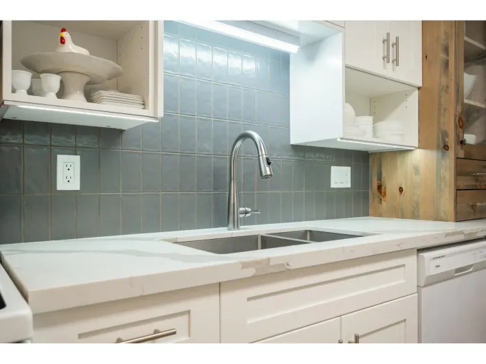 107 33375 MAYFAIR AVENUE, Abbotsford