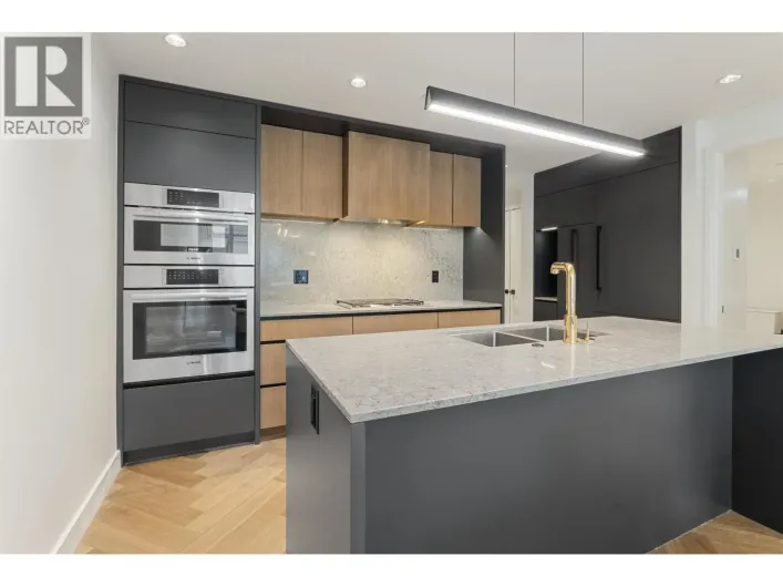 107 458 W 63RD AVENUE, Vancouver