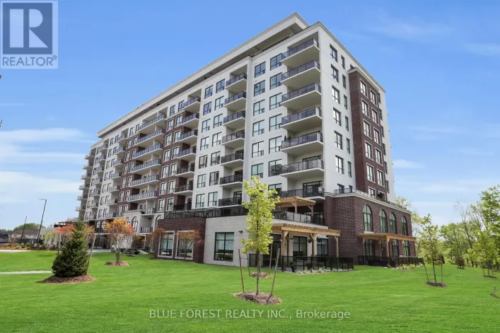 107 - 460 CALLAWAY ROAD, London North