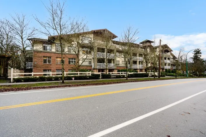 107 6500 194 STREET, Surrey