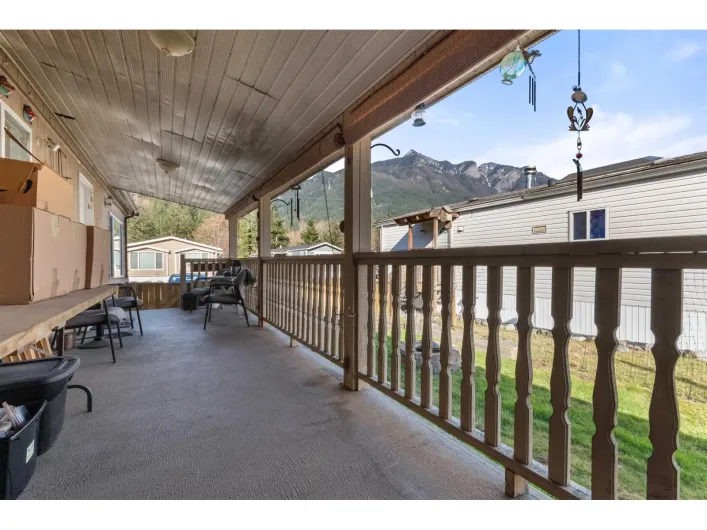 107 65367 KAWKAWA LAKE ROAD|Hope, Hope