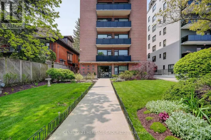 107 - 78 WARREN ROAD, Toronto