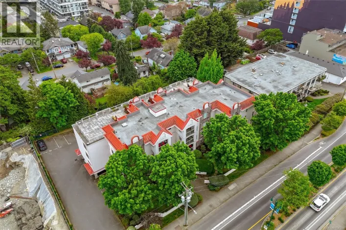 107 873 Esquimalt Rd, Esquimalt