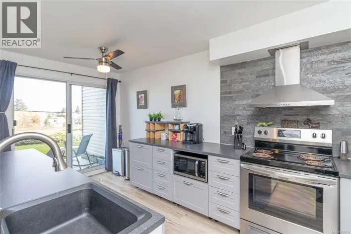 107 9916 Daniel St, Chemainus