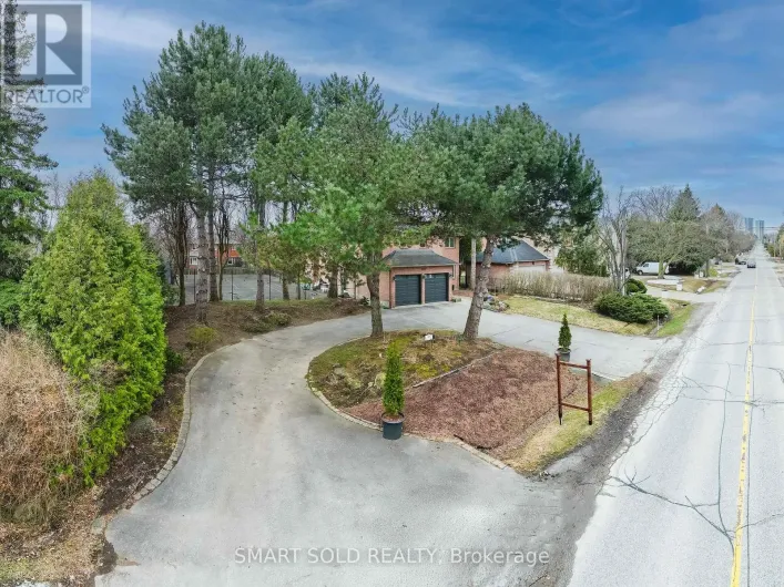 107 ARNOLD AVENUE, Vaughan