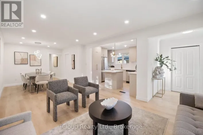 107 BAYVIEW PARKWAY, Newmarket