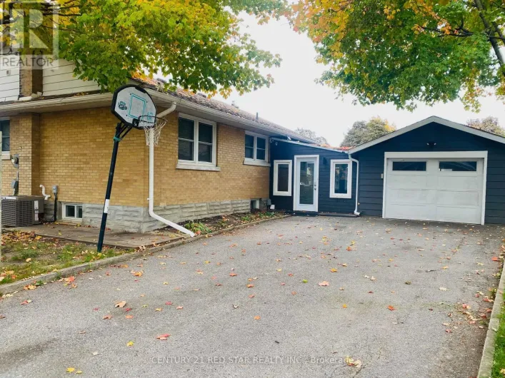 107 ELLIS CRESCENT S, Waterloo