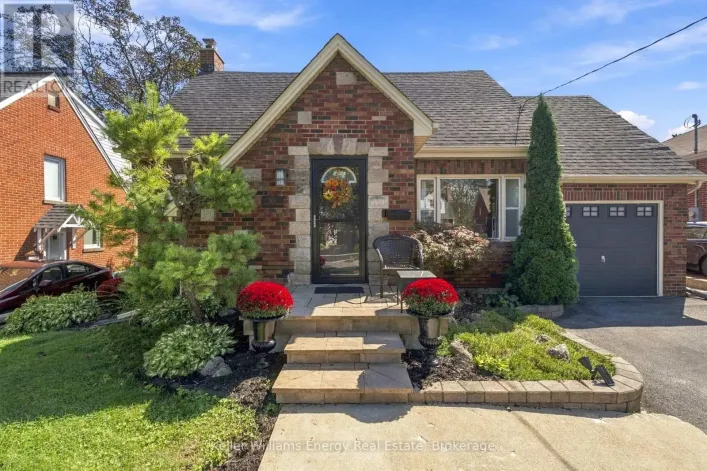 107 SUTHERLAND AVENUE, Oshawa