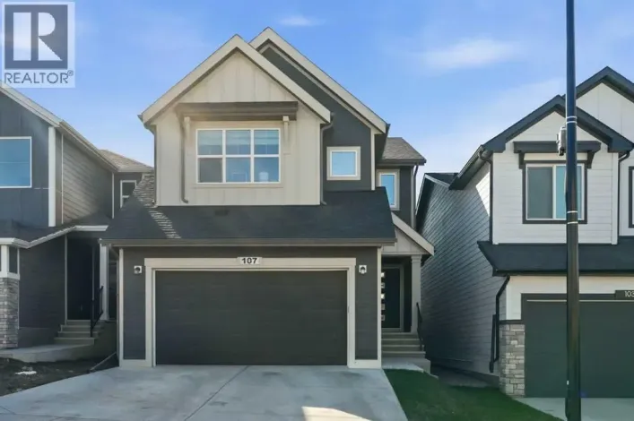 107 Versant View SW, Calgary
