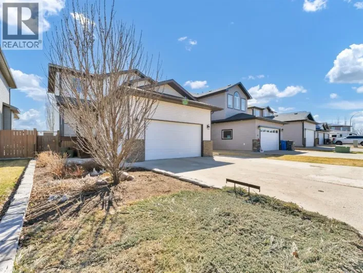 107 Vista Close SE, Medicine Hat