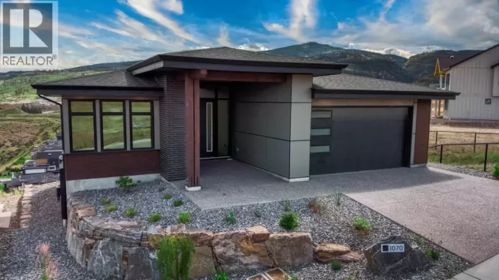 1070 Emslie Street, Kelowna