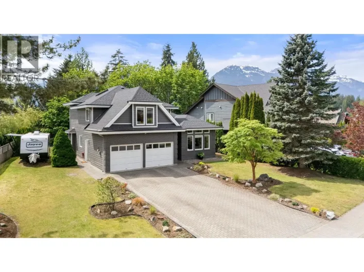 1070 GLACIER VIEW DRIVE, Squamish