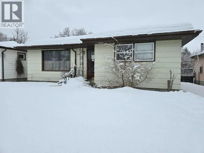 10714 101 Street, Peace River