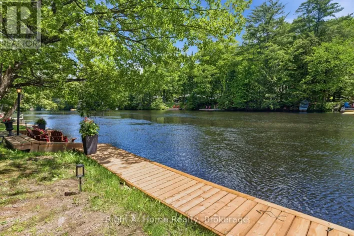 1074 HOLIDAY PARK DRIVE, Bracebridge