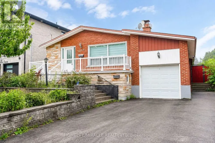 House for sale: 1074 MIDLAND AVENUE, Toronto