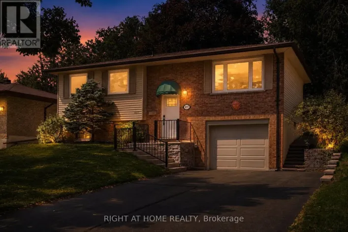 1077 DANITA BOULEVARD, Peterborough