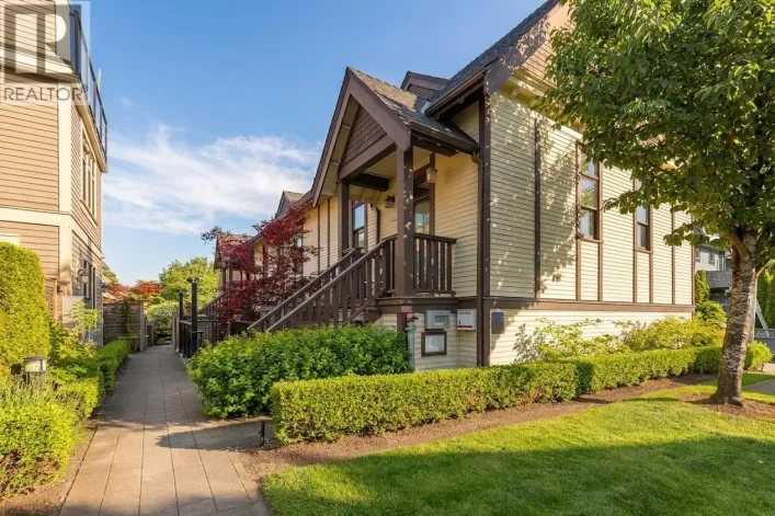 1077 SALSBURY DRIVE, Vancouver