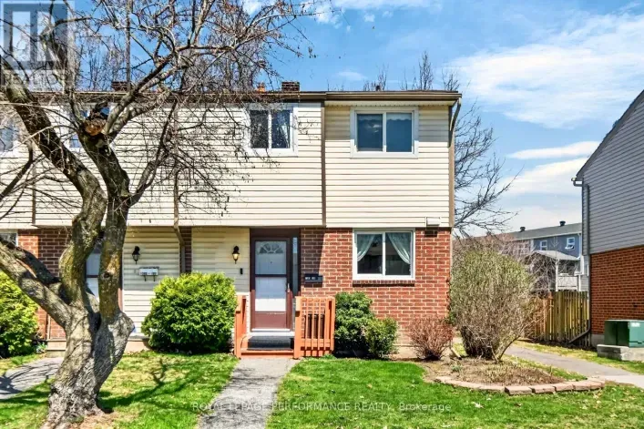 Row / Townhouse for sale: 108 - 1389 PALMERSTON DRIVE, Ottawa