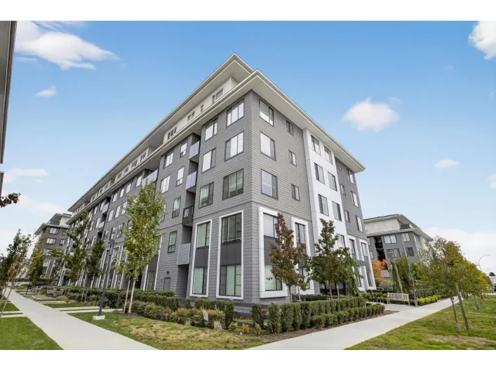 108 15825 85 AVENUE, Surrey