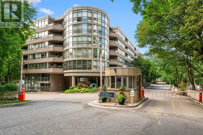 108 - 18 LOWER VILLAGE GATE, Toronto