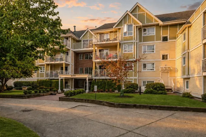 108 20189 54 AVENUE, Langley