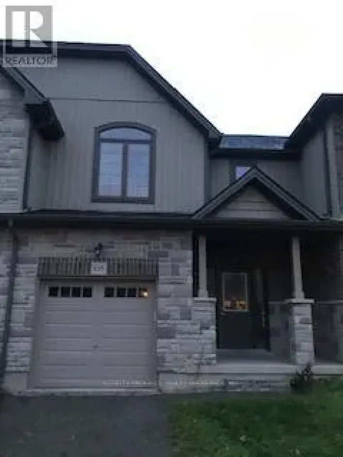 108 - 2040 SHORE ROAD W, London South