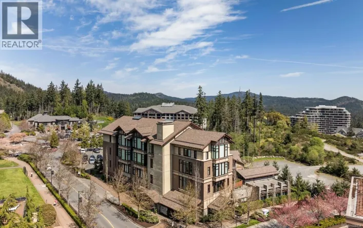 108 2049 Country Club Way, Langford