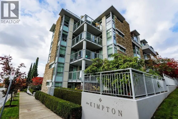 108 210 W 13TH STREET, North Vancouver