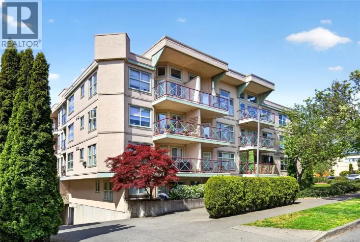 108 2560 Wark St, Victoria