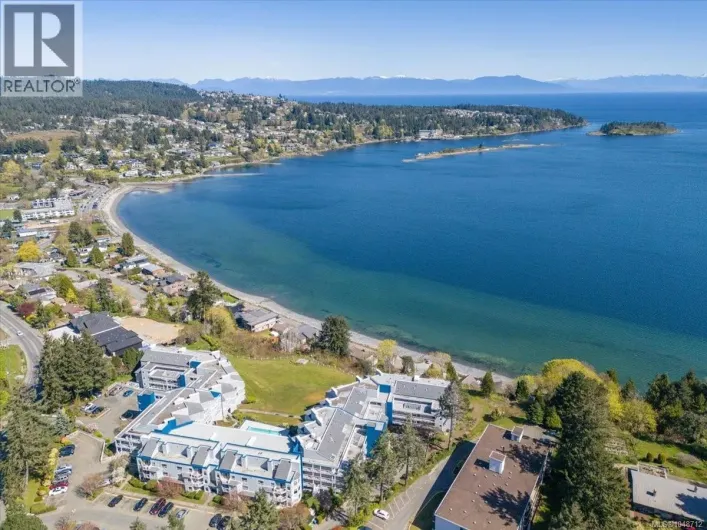 108 2562 Departure Bay Rd, Nanaimo