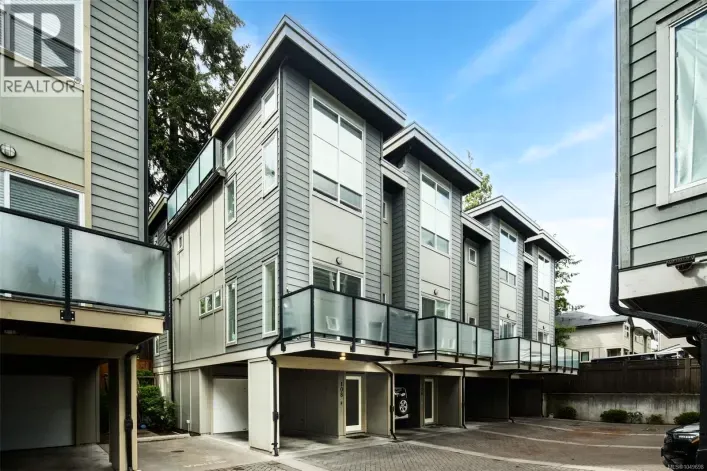 108 2726 Peatt Rd, Langford