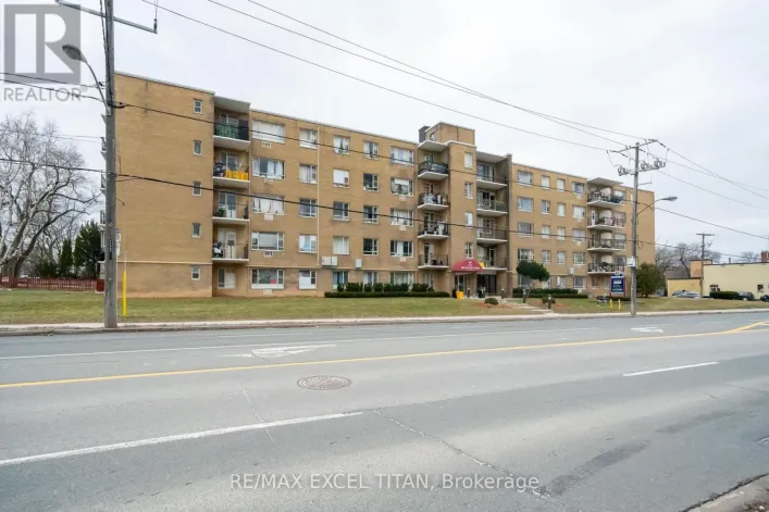 108 - 2895 BATHURST STREET, Toronto