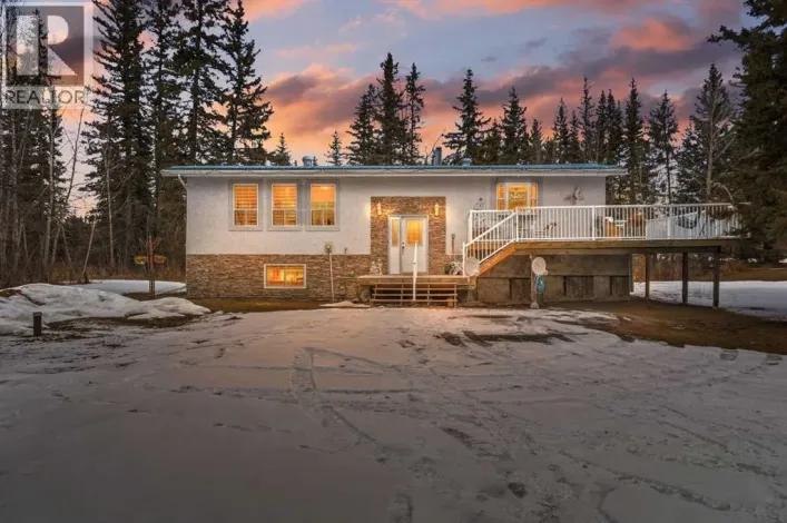 108, 4354 27 Highway W, Rural Mountain View County