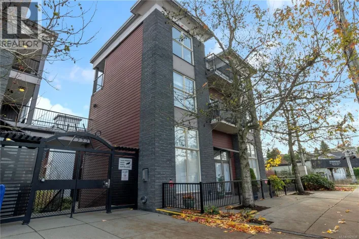 108 555 Franklyn St, Nanaimo