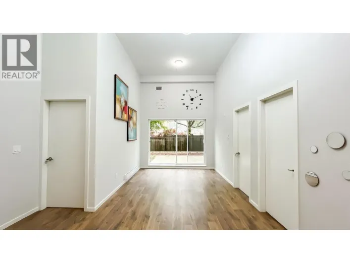 108 6283 KINGSWAY, Burnaby