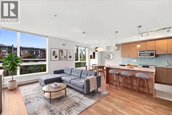 108 735 W 15TH STREET, North Vancouver