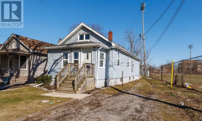 108 BURGAR STREET, Welland