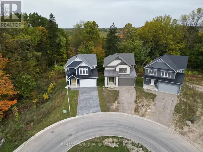 108 CHRISTOPHER COURT, London South